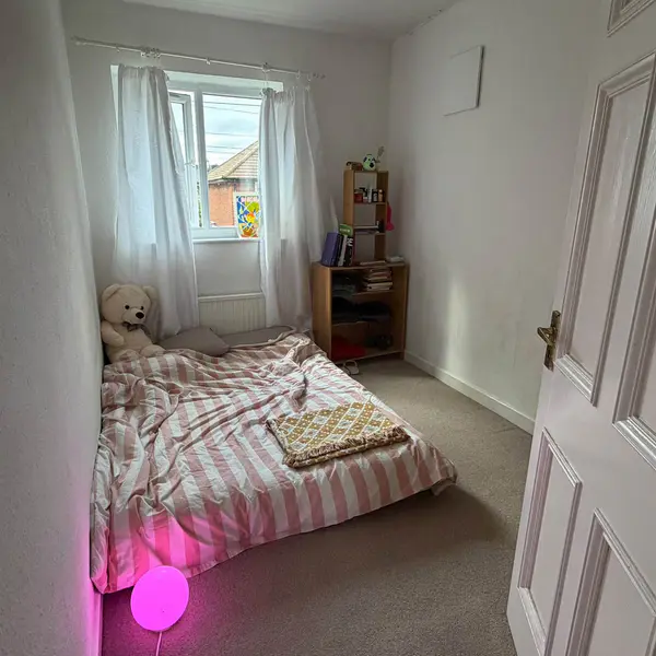 Canada Rd, London W3 0NP, UK