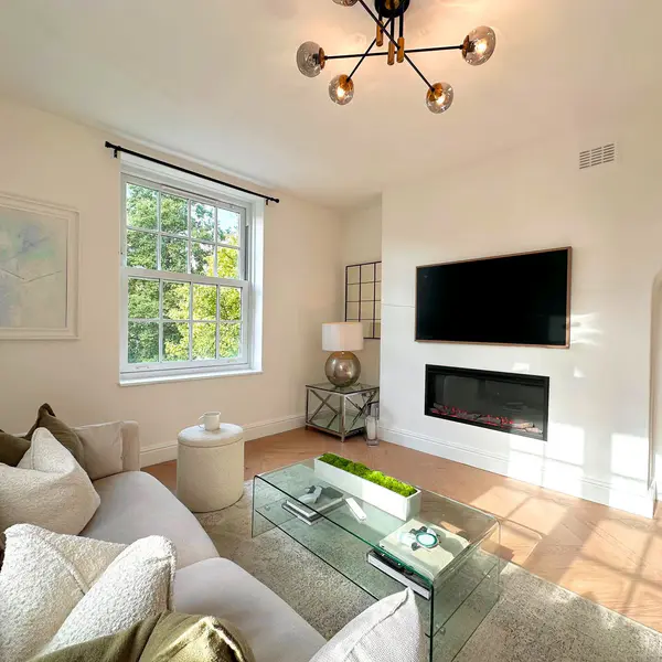 Circus Rd W, Nine Elms, London SW11 8DD, UK
