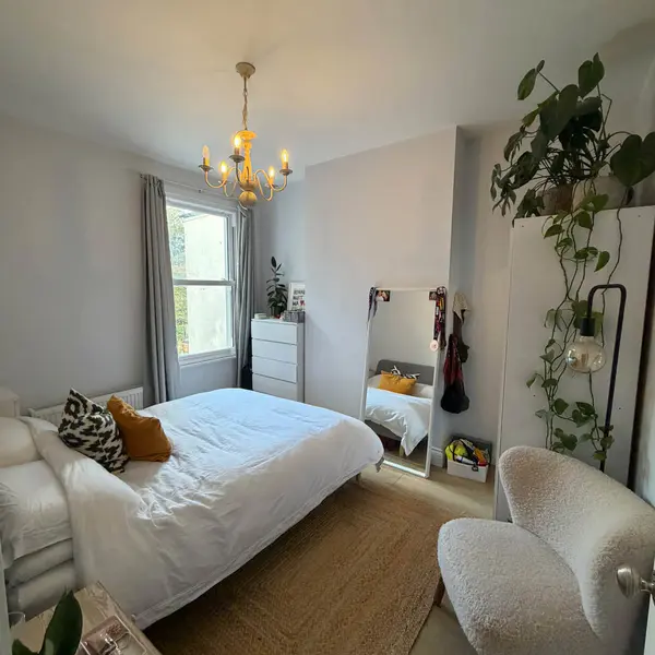 Earlsfield, London SW18 4SW, UK