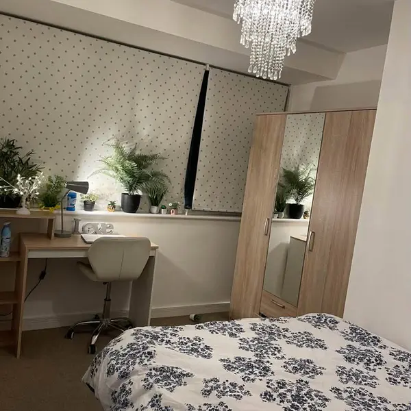 Romford, Romford RM1 1SX, UK