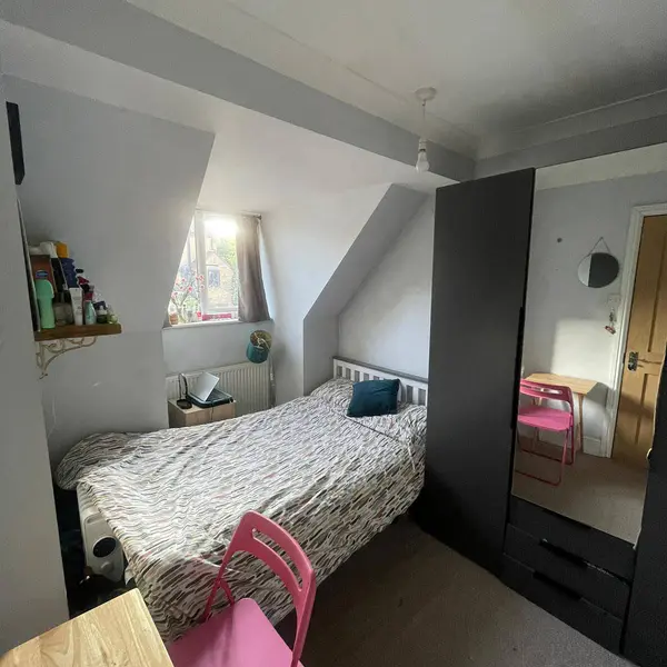 Manor House, Underground Ltd, Manor House Station, Green Lanes, Finsbury Park, London N4 1BZ, UK