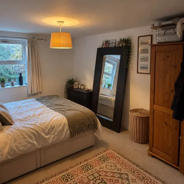 80 Rossiter Rd, London SW12 9RX, UK