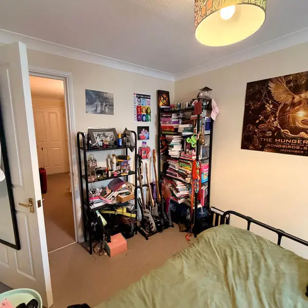 Satin House, 15 Piazza Walk, London E1 8PW, UK