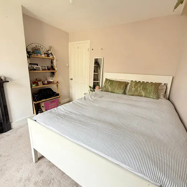 409 Clapham Rd, London SW9 9BT, UK