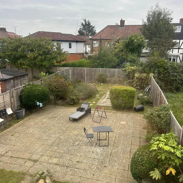 Canada Rd, London W3 0NP, UK