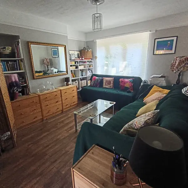 London W3, UK