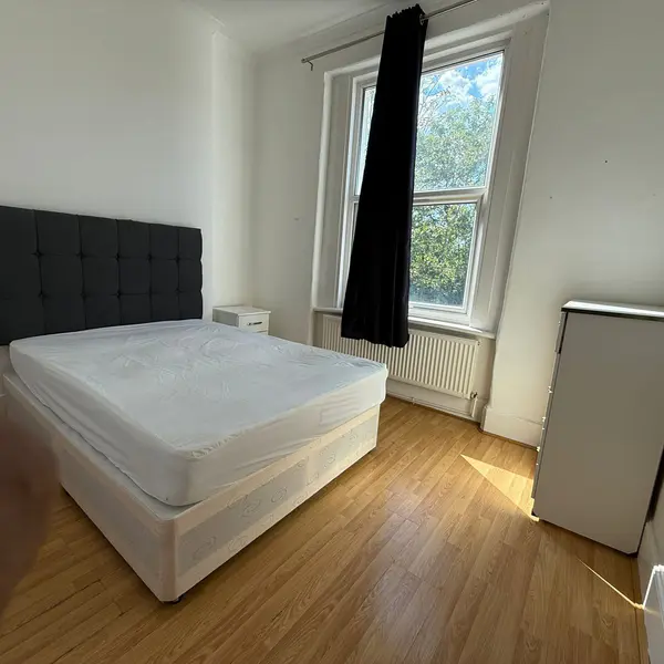 Penge Rd, London SE25 4EJ, UK