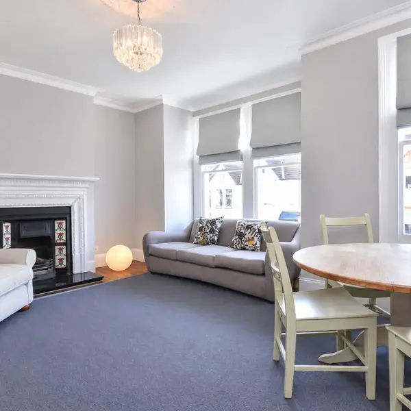 Honeybrook Rd, London, UK