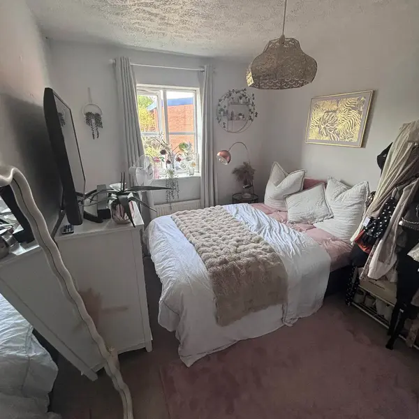 South Ealing Station, S Ealing Rd, London W5 4QB, UK