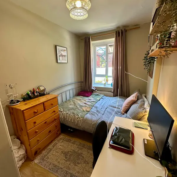 Clapham Common, Clapham Common, Windmill Dr, London SW4 9DE, UK