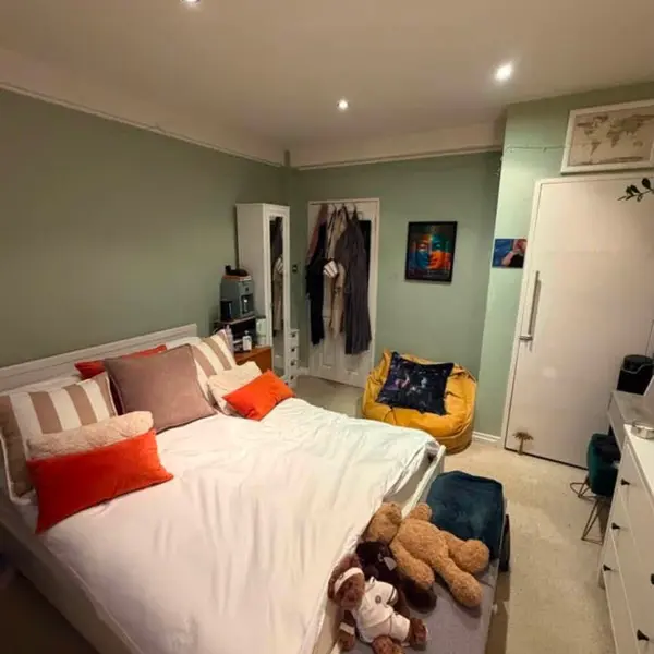 Streatham Hill, London SW2 4SA, UK