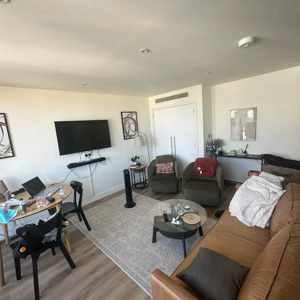 Gallions Reach, London E6 7AB, UK
