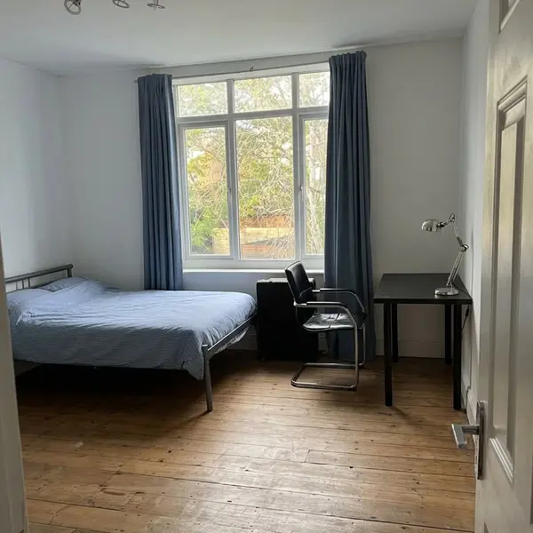 Finchley Central Station, Station Rd, London N3 2RY, UK