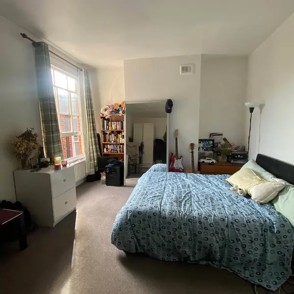 Willesden Green Station, Walm Ln, London NW2 4QT, UK