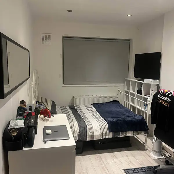 Clapham North, Clapham High St, London SW4 7TS, UK