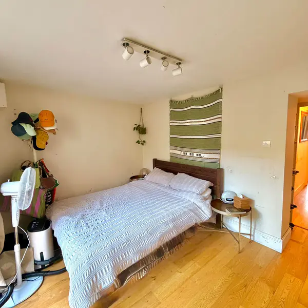 Barons Court, London W6 8JQ, UK