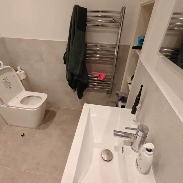 Manor Pk Station, London E12 5BT, UK
