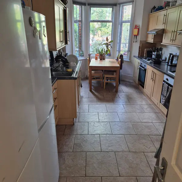 Stamford Hill, London N16 5PY, UK