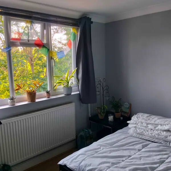 31 Vallance Rd, London E1 5HS, UK