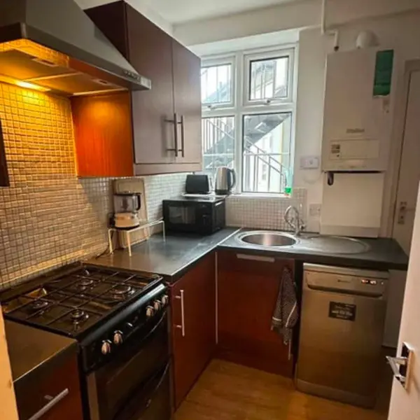 Streatham Hill, London SW2 4SA, UK