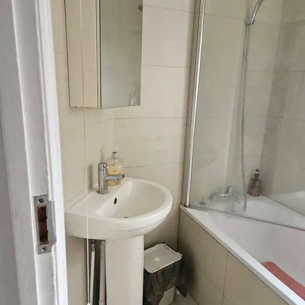 Wood Green, London N22 8HH, UK