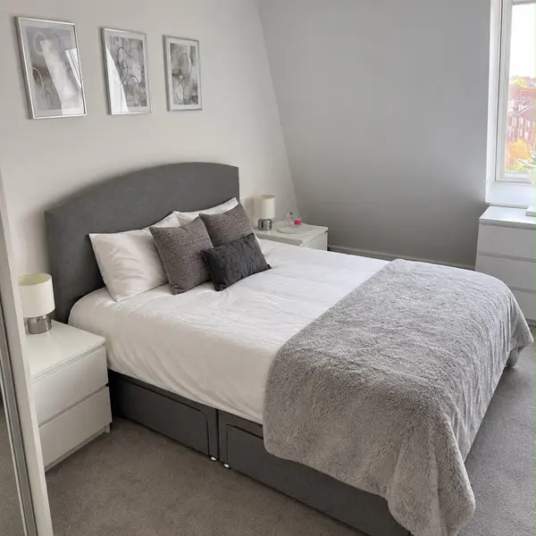 London SW2 4FX, UK