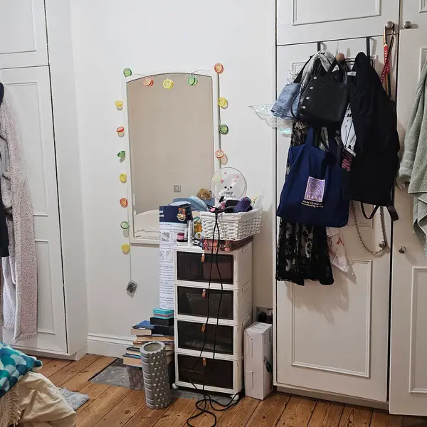 72 Du Cane Rd, London W12 0HS, UK