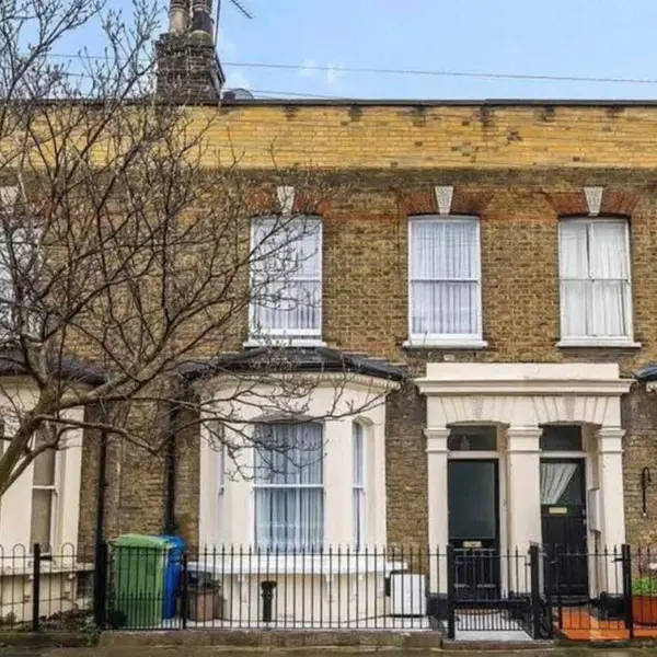London SE17, UK