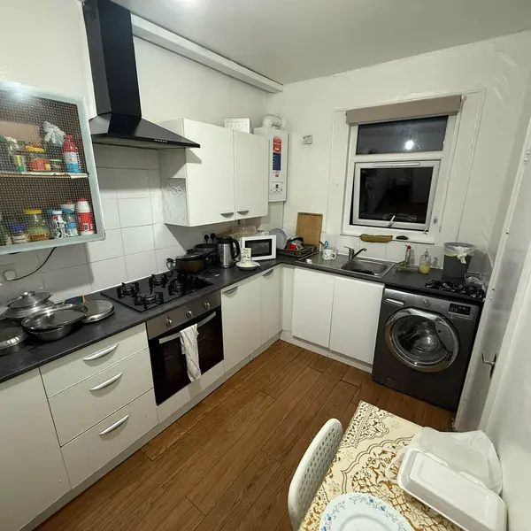 5 First Ave, London E12 6AW, UK