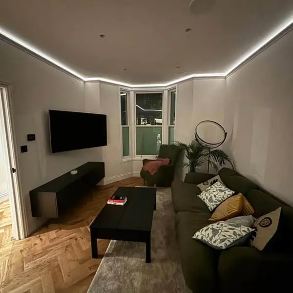 409 Clapham Rd, London SW9 9BT, UK