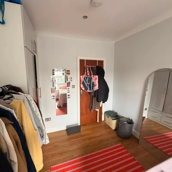 Goldhawk Rd, London W12 8HH, UK
