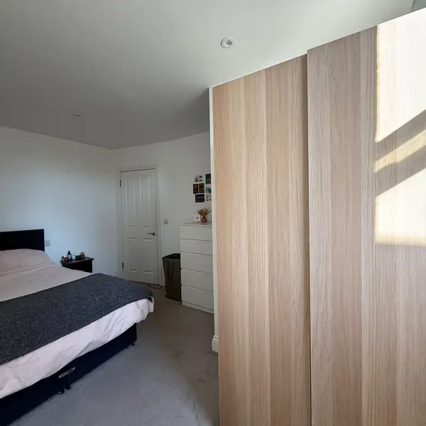 409 Clapham Rd, London SW9 9BT, UK