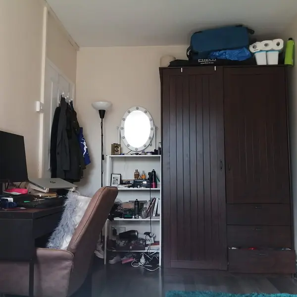 Ross House, Prusom St, London E1W 3NR, UK