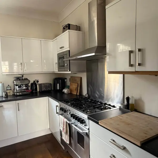 Hemberton Rd, London, UK