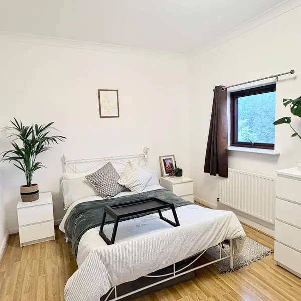 Surrey Quays, London SE16 7TE, UK
