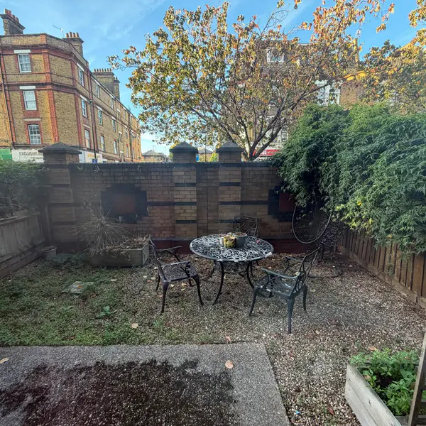 Bethnal Green, Cambridge Heath Rd, Bethnal Green, London E2 0ET, UK