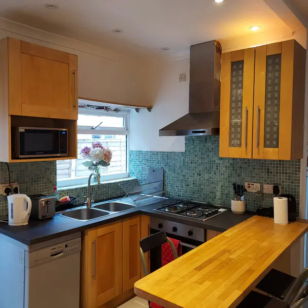 Manor House, Underground Ltd, Manor House Station, Green Lanes, Finsbury Park, London N4 1BZ, UK