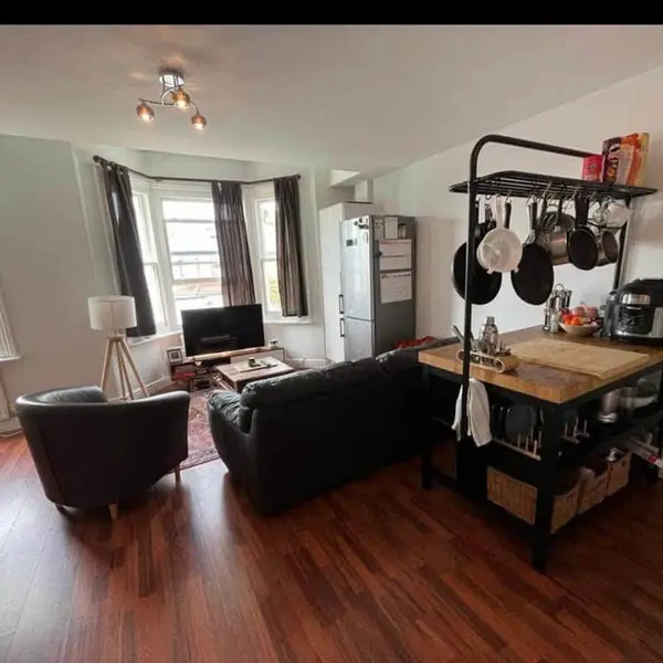 Cavendish Rd, London SW12 0BN, UK