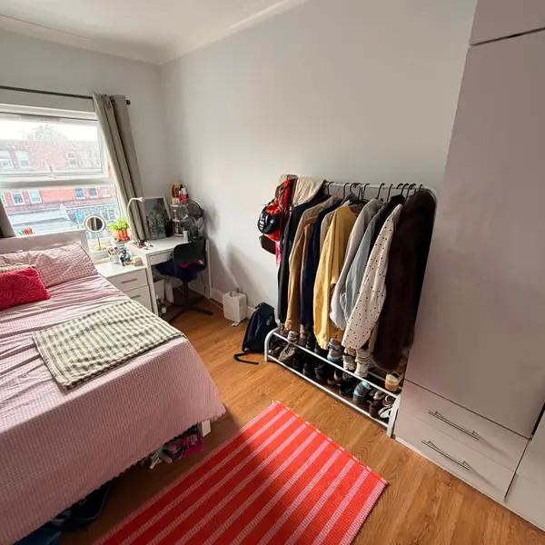 Goldhawk Rd, London W12 8HH, UK