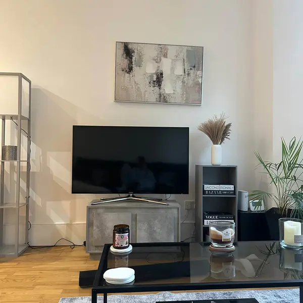 Palmers Green, 58 New Park Ave, London N13 5NB, UK