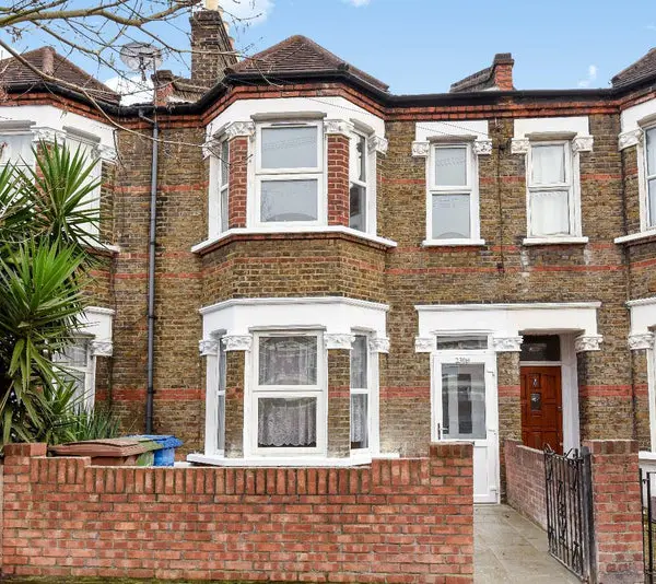 Commercial Way, London SE15 1PT, UK