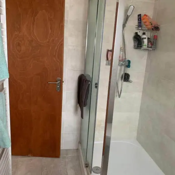Goldhawk Rd, London W12 8HH, UK
