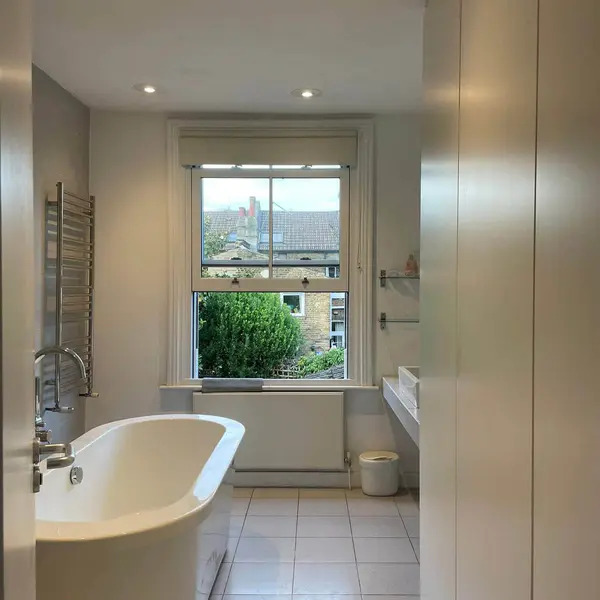 Clapham North, Clapham High St, London SW4 7TS, UK