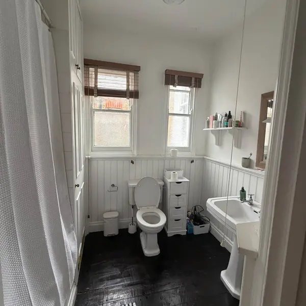 Clapham Common, Clapham Common, Windmill Dr, London SW4 9DE, UK