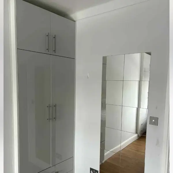 Goldhawk Rd, London W12 8HH, UK