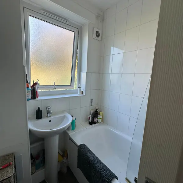 Upper Clapton, London E5 9DB, UK